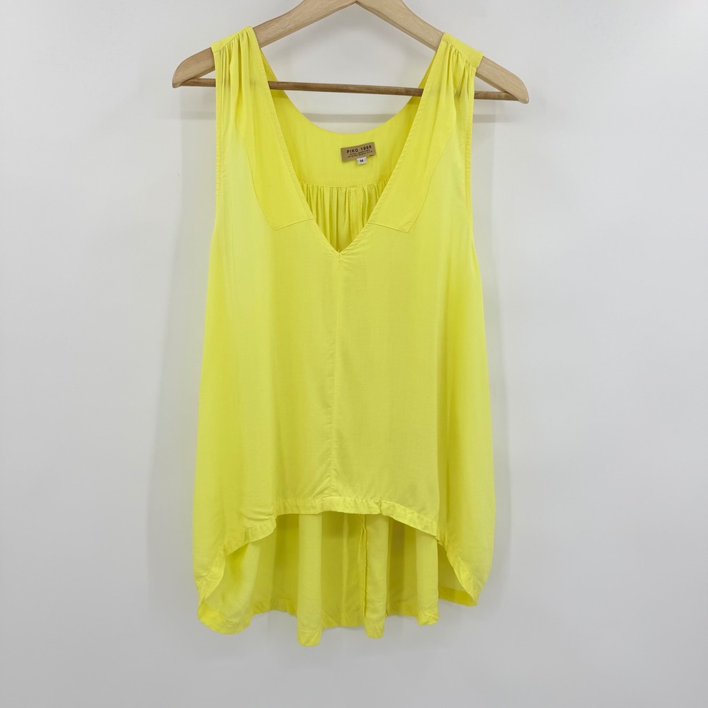 PIKO 1988 Tank Top Womens Medium Bright Summer Yellow High Low V-Neck Rayon